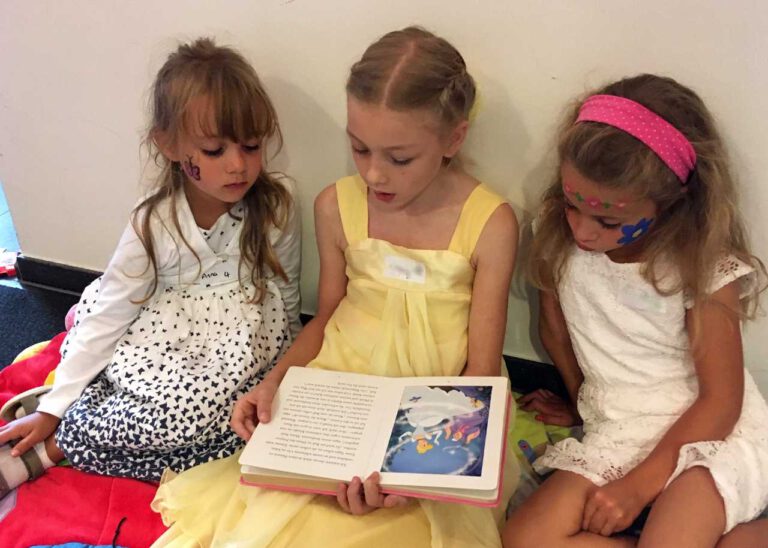 kinderbetreuung_vorlesen_mit_maerchenkinder