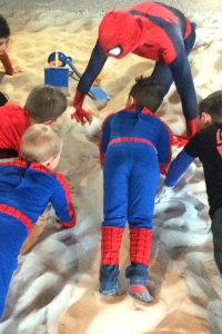 Kindergeburtstag mit Spider Hero in Leverkusen IMG_1003